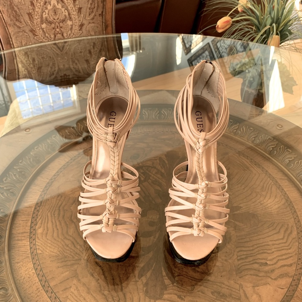 🤍 GUESS Heels 🤍